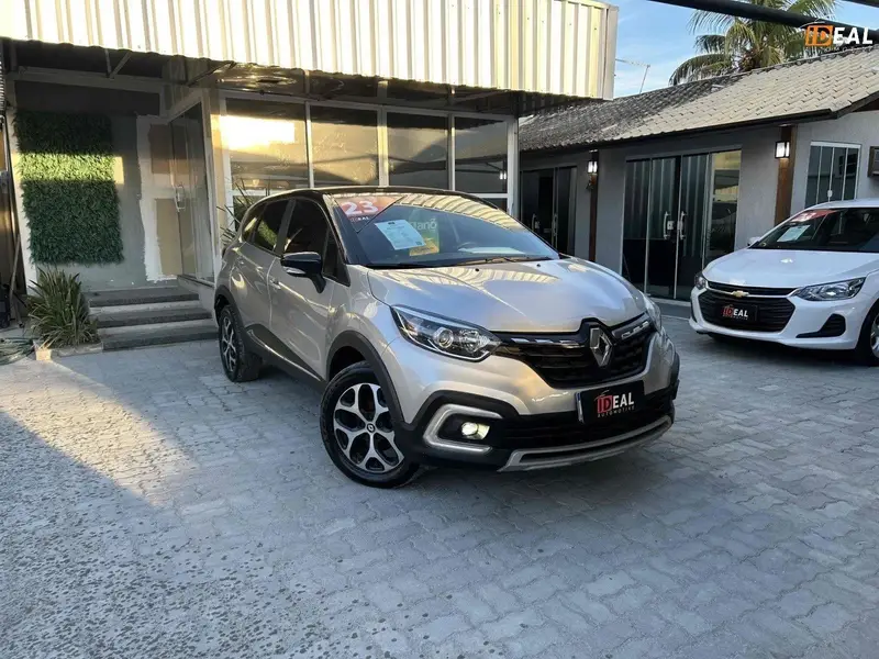 Renault Captur Intense 1.3 Turbo (flex) (Aut)