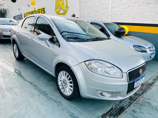 Carro Fiat Linea 2009 HLX 1.9 16V Dualogic (Flex)