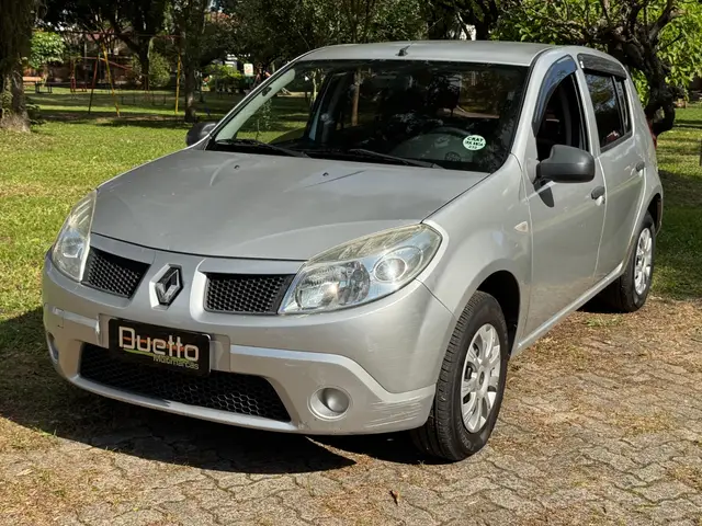 Carro Renault Sandero 2011 Authentique 1.0 16V (flex)