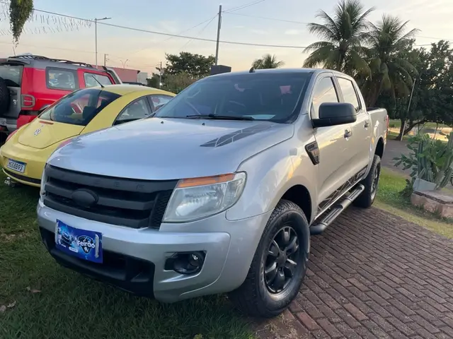 Carro Ford Ranger Cabine Dupla 2014 Ranger 2.5 Flex 4x2 CD XLT