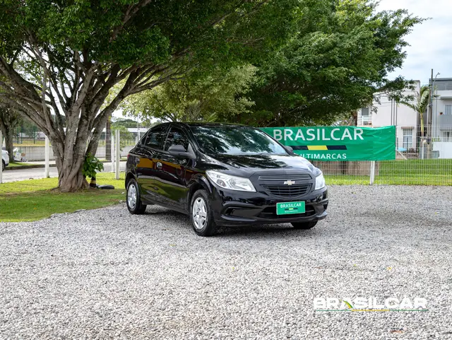 Carro Chevrolet Onix 2016 1.0 LS SPE/4