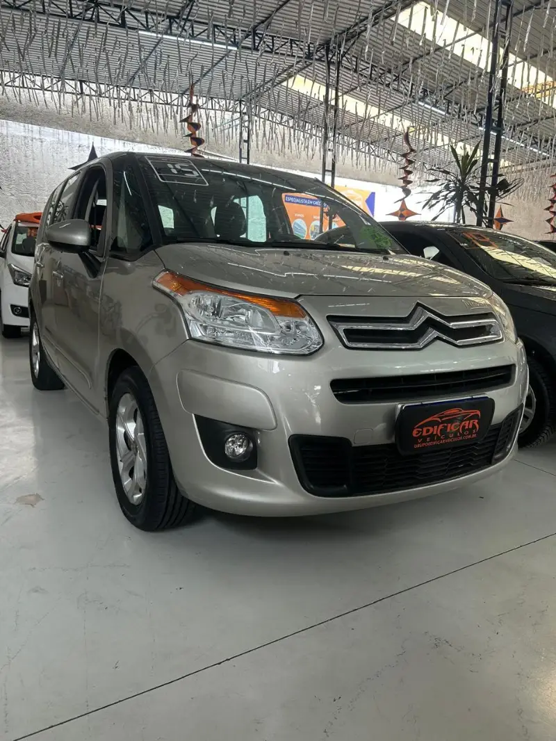Citroën Tendance 1.5 8V (Flex)