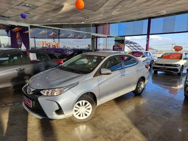 Carro Toyota Yaris 2024 XL 1.5 (Flex) (Aut)