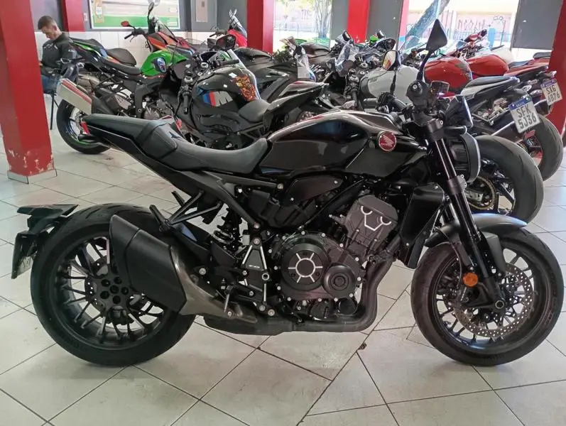 Honda CB 1000R Black Edition