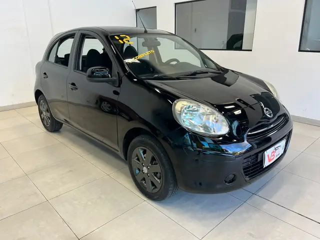 Carro Nissan March 2012 1.0 16V S (Flex)