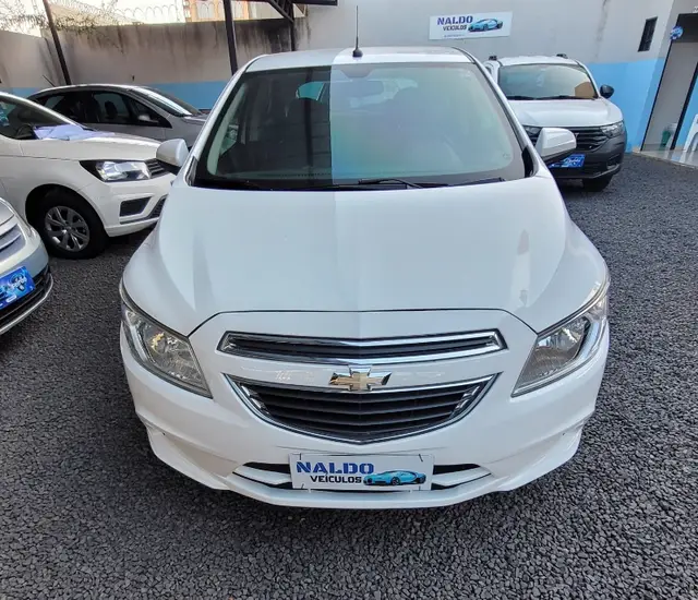 Carro Chevrolet Onix 2015 1.0 LT SPE/4