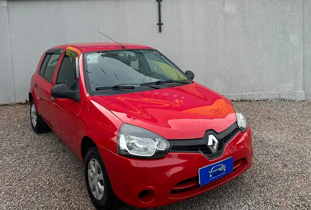 Carro Renault Clio 2015 Hatch. RN 1.0 16V