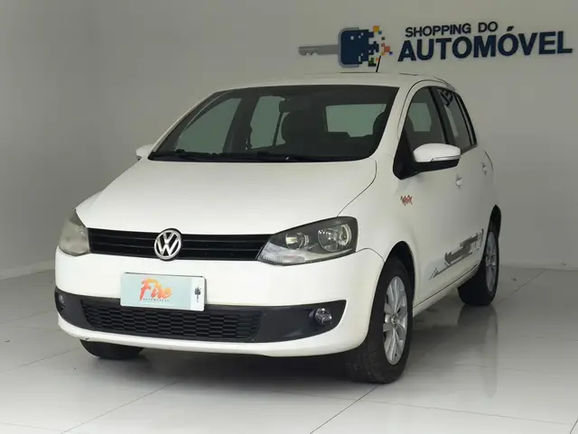 Carro Volkswagen Fox 2014 1.6 VHT Rock in Rio (Flex)