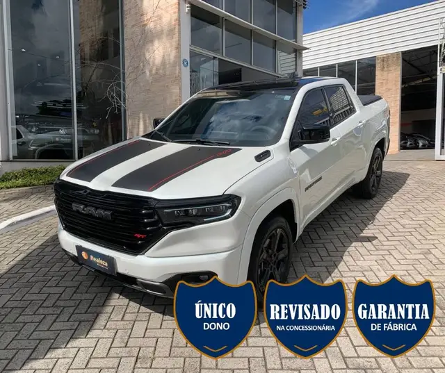 Carro RAM Rampage 2024 Laramie 2.0 Turbo