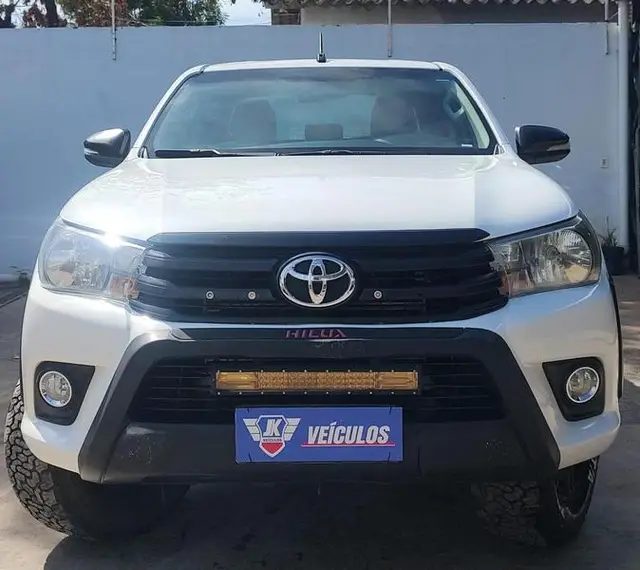 Carro Toyota Hilux Cabine Dupla 2018 Hilux 2.8 TDI SR CD Challenge 4x4 (Aut)