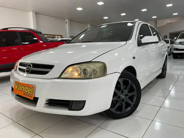 Carro Chevrolet Astra Sedan 2011 Advantage 2.0 (Flex)