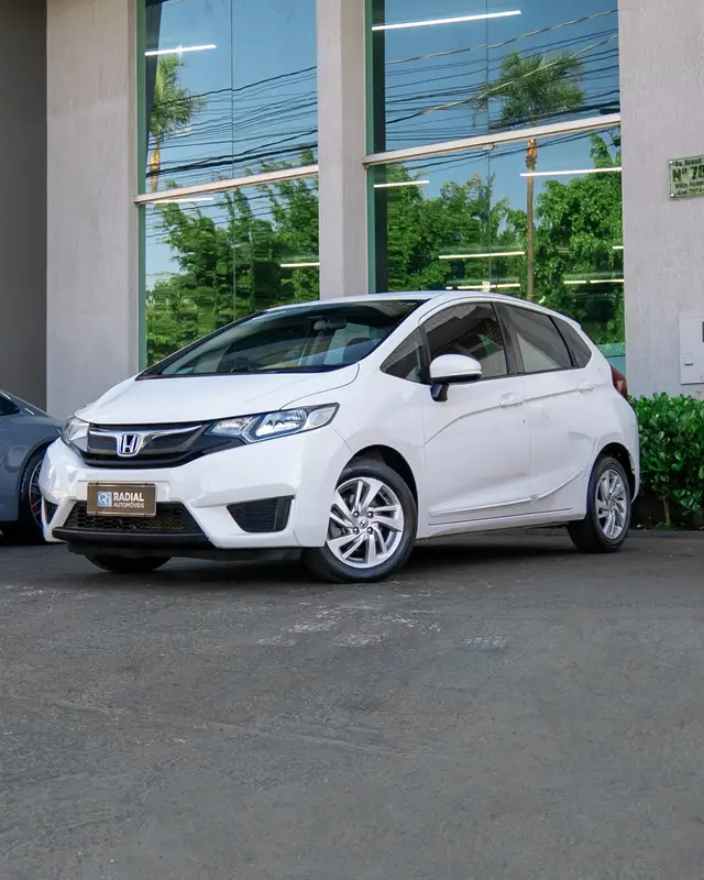 Carro Honda Fit 2015 1.5 16v LX (Flex)