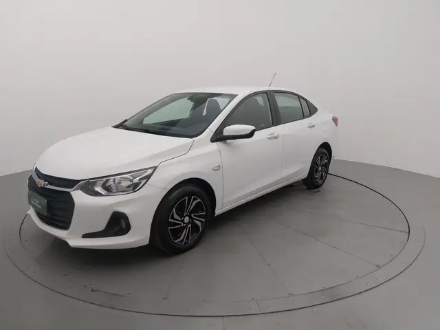 Carro Chevrolet Onix Plus 2024 LT 1.0