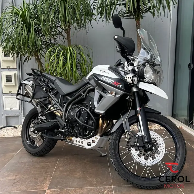 Triumph 800 XCx