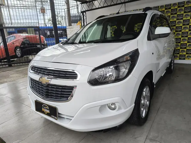 Carro Chevrolet Spin 2018 Advantage 5S 1.8 (Flex) (Aut)