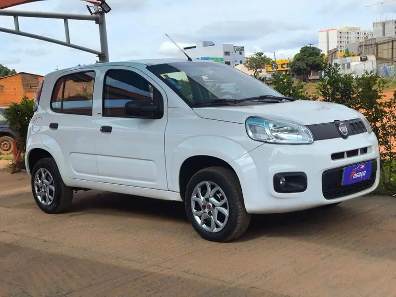 Fiat Uno Attractive 1.0 (Flex) 4p