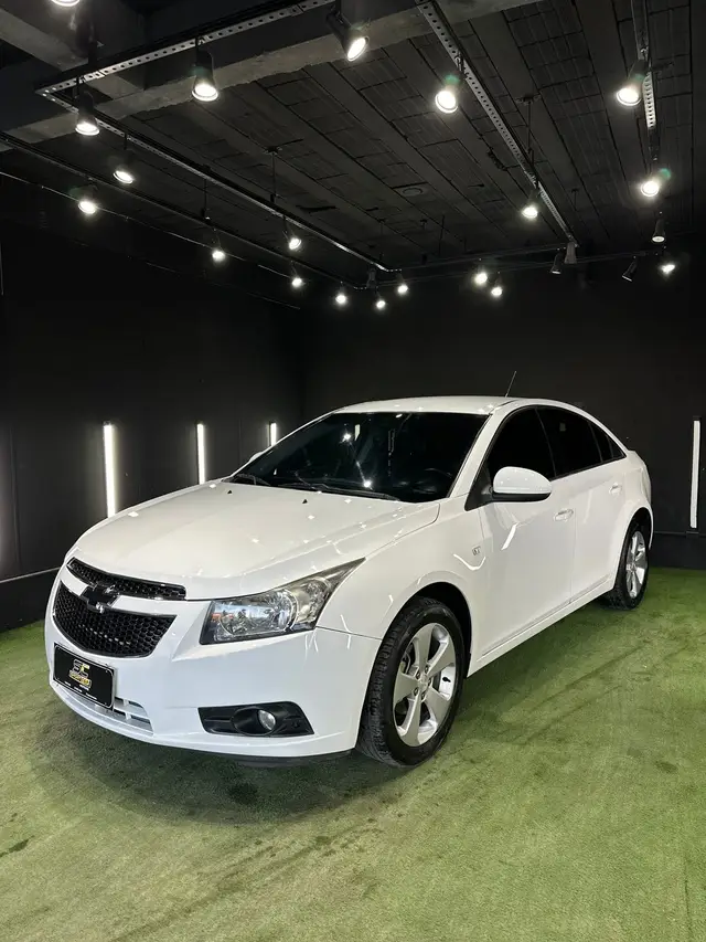 Carro Chevrolet Onix 2014 1.0 LT SPE/4