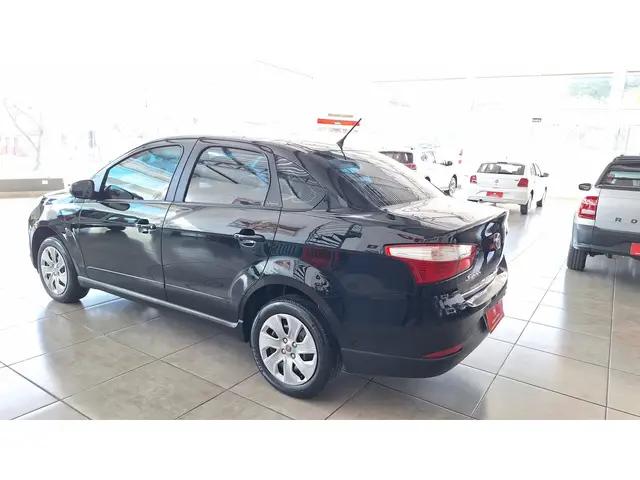 Carro Fiat Grand Siena 2016 Evo Attractive 1.4 8V (Flex)