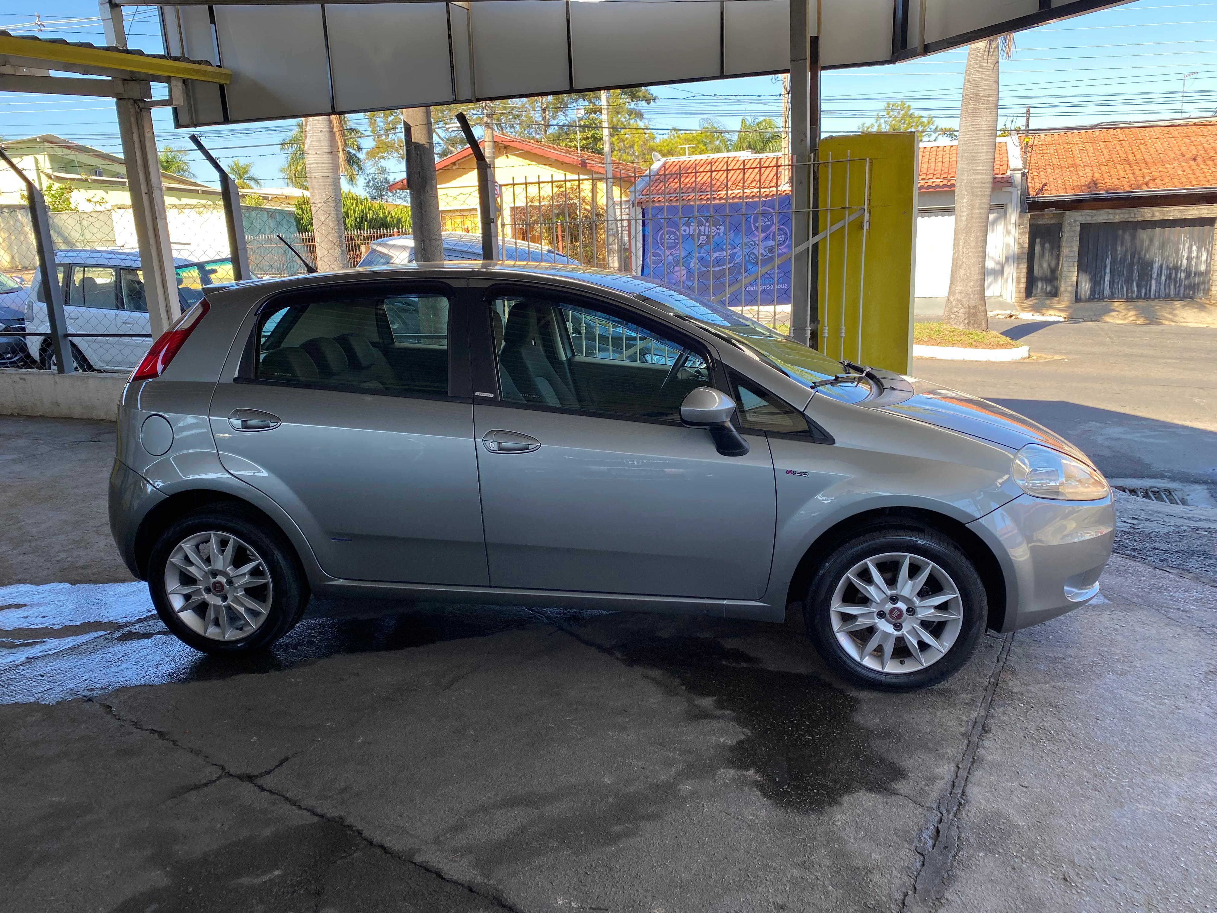 Fiat Punto Essence 1.6 16V (Flex)