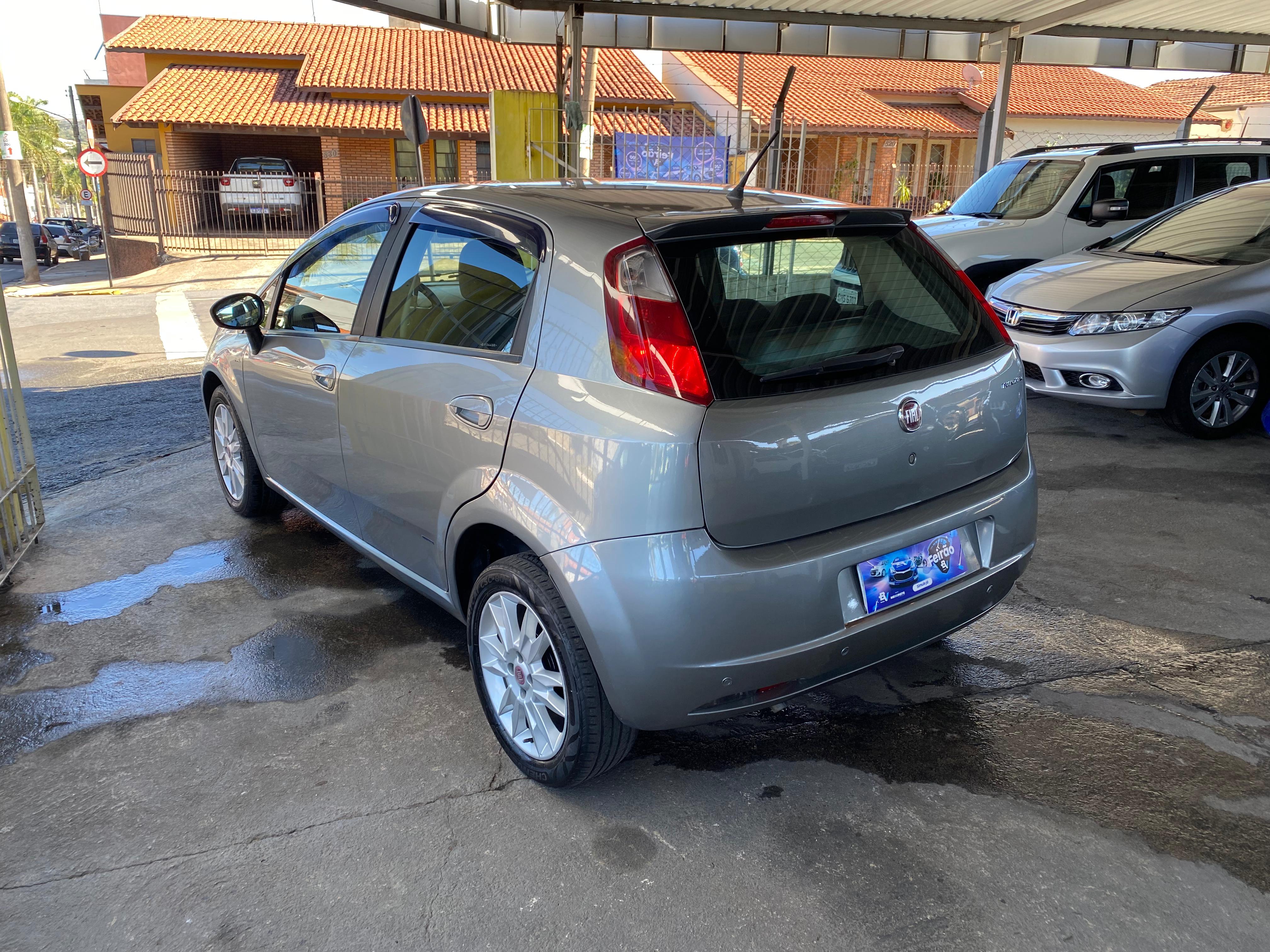 Fiat Punto Essence 1.6 16V (Flex)