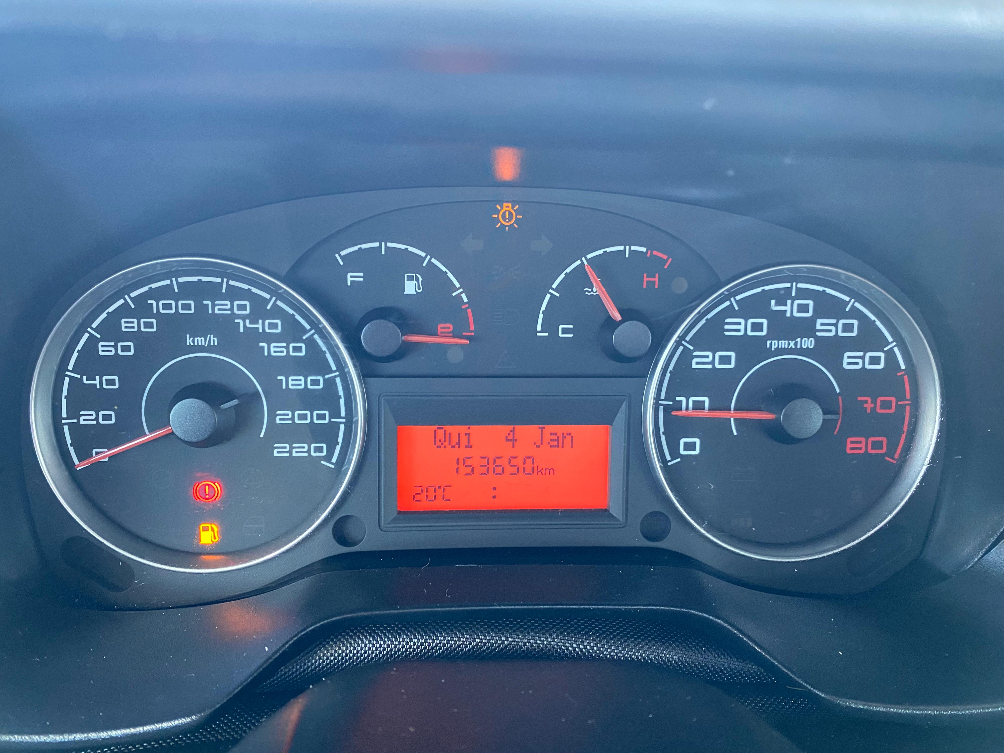 Fiat Punto Essence 1.6 16V (Flex)