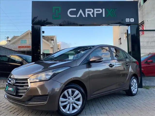 Carro Hyundai HB20S 2018 1.0 Comfort Plus (Flex)
