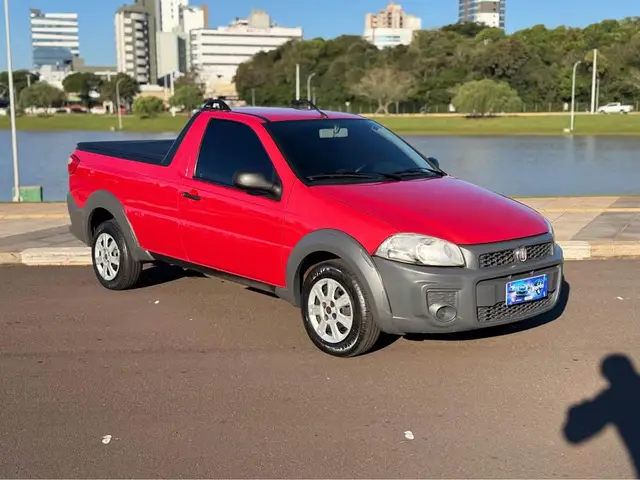 Carro Fiat Strada 2014 Working 1.4 (Flex)