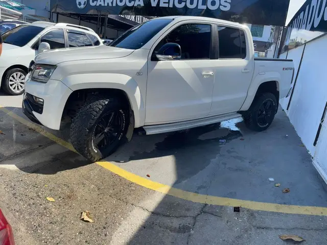 Carro Volkswagen Amarok 2017 2.0 CD 4x4 TDi Highline (Aut)