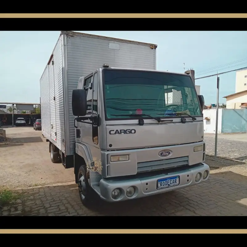 Ford Cargo 712 -T 4X2