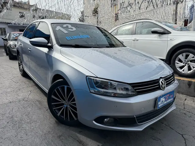 Carro Volkswagen Jetta 2013 2.0 TSI Highline DSG