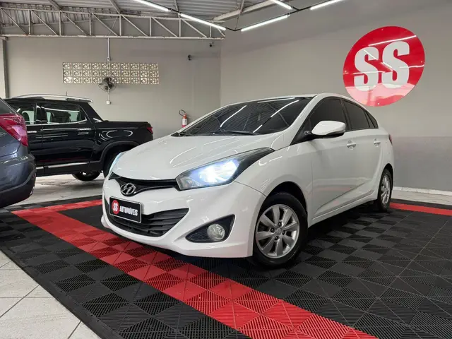 Carro Hyundai HB20S 2014 1.6 Comfort Style (Flex)