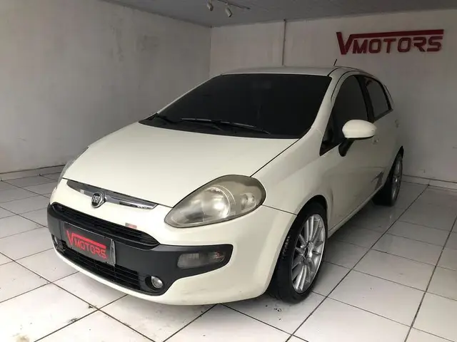 Carro Fiat Punto 2015 Attractive 1.4 (Flex)