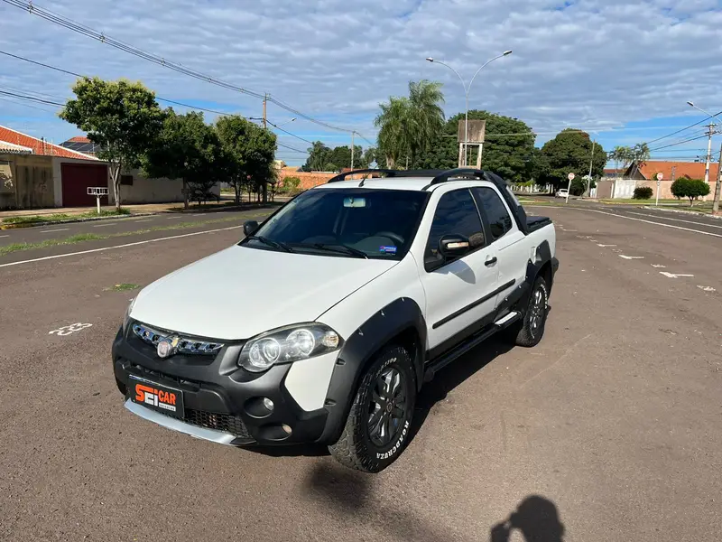 Fiat Strada Adventure 1.8 16V Dualogic (Flex) (Cabine Dupla)