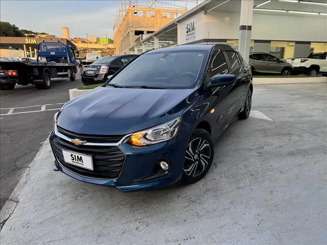 Carro Chevrolet Onix 2025 LT 1.0