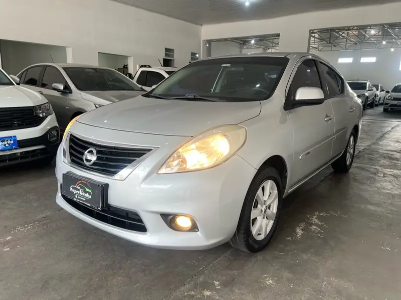 Nissan 1.6 16V SL (Flex)