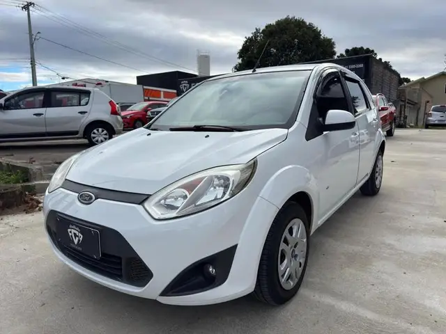 Carro Ford Fiesta Hatch 2014 S Plus 1.0 RoCam (Flex)