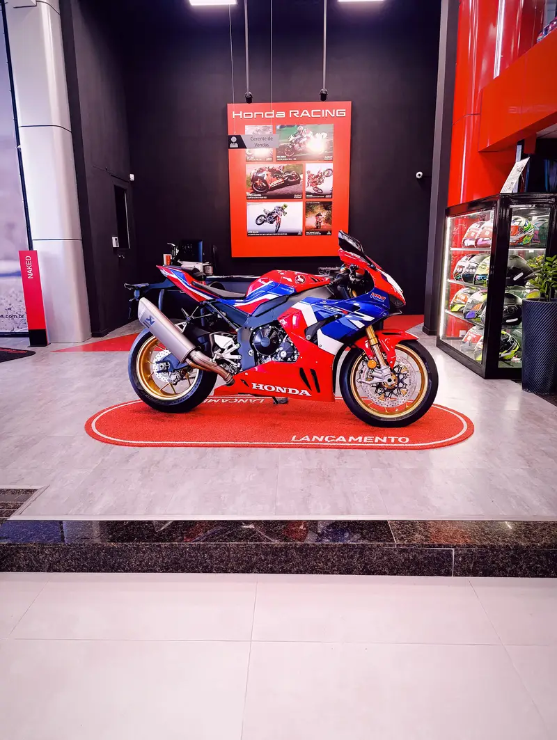 Honda CBR 1000RR-R Fireblade SP