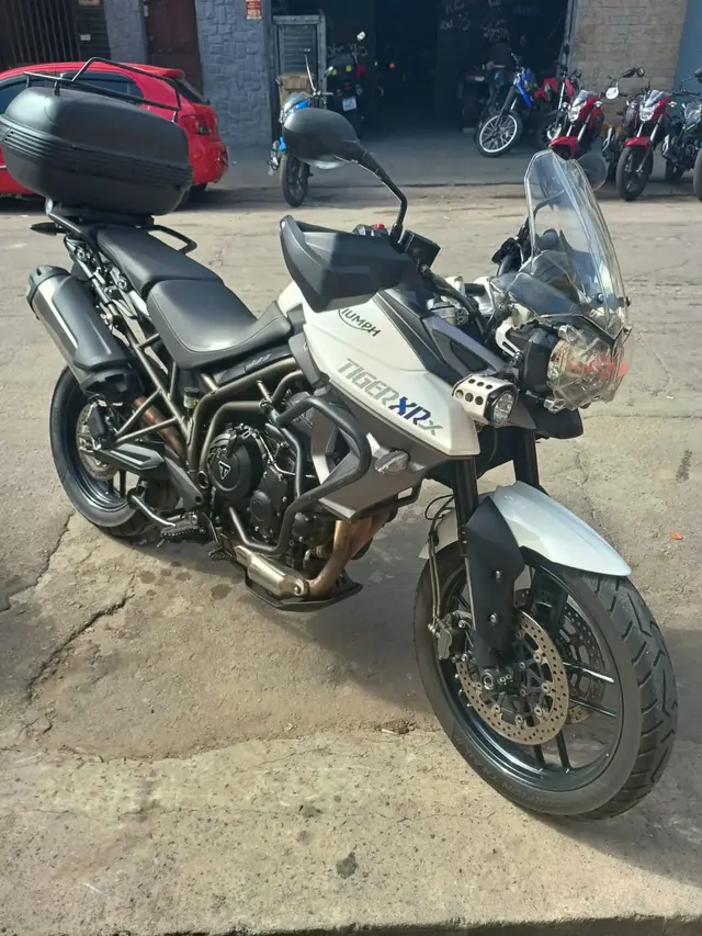 Carro Triumph Tiger 800 2016 800 XRx