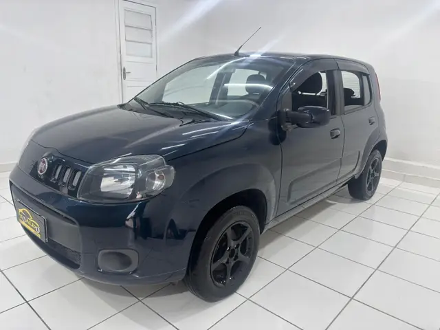 Carro Fiat Uno 2016 Vivace Celeb. 1.0 8V (Flex) 4p