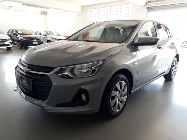 Carro Chevrolet Onix Plus 2024 LT 1.0