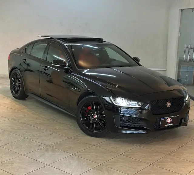 Carro Jaguar XE 2017 2.0 GTDI R-Sport
