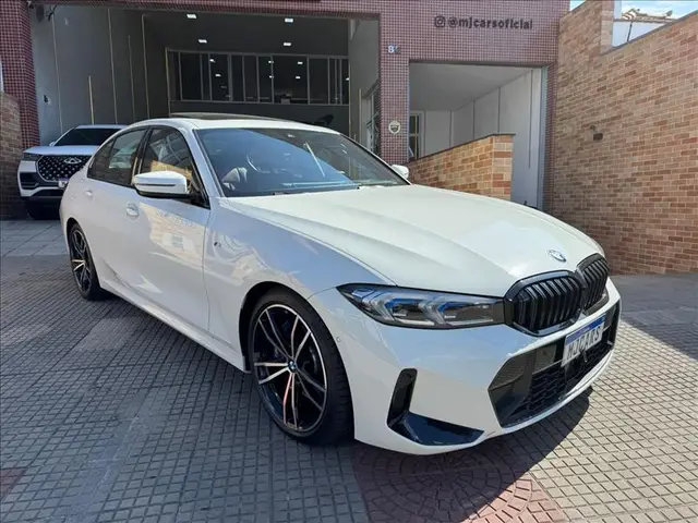 Carro BMW 320i 2023 M Sport 2.0 Turbo (Aut.)