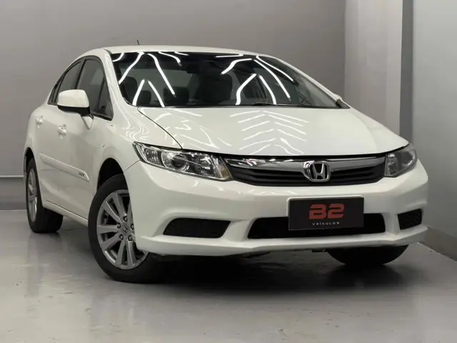 Carro Honda Civic 2014 New  LXS 1.8 16V i-VTEC (Flex)