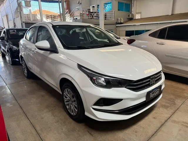 Carro Fiat Cronos 2024 Drive 1.3