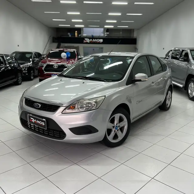Carro Ford Focus Hatch 2012 GL 1.6 16V (Flex)