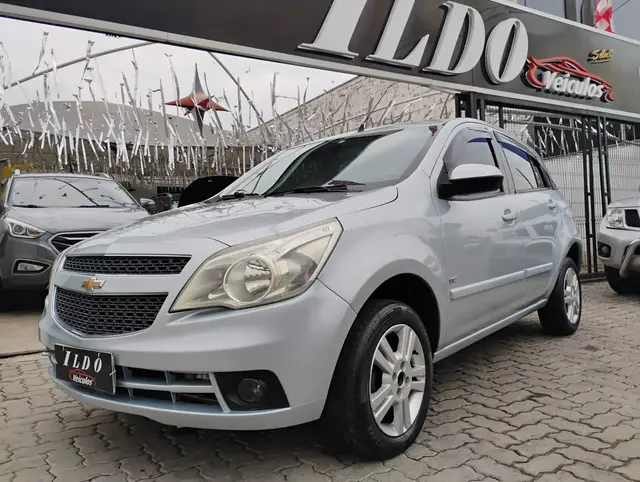 Carro Chevrolet Agile 2011 LTZ 1.4 8V (Flex)