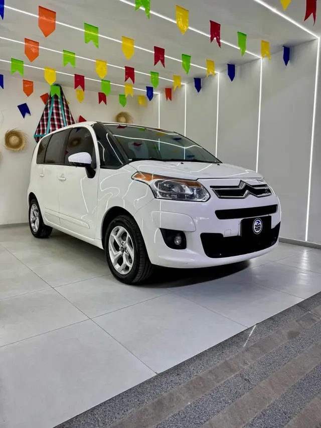 Carro Citroën C3 Picasso 2015 Tendance 1.5 8V (Flex)