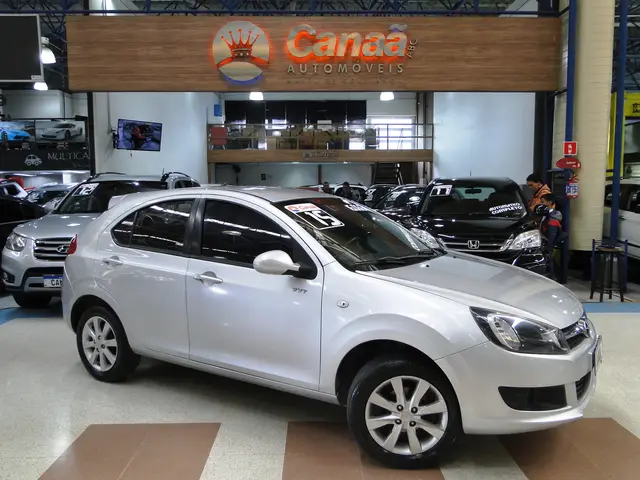 Carro JAC J3 2015 1.5 16V VVT S Jet Flex