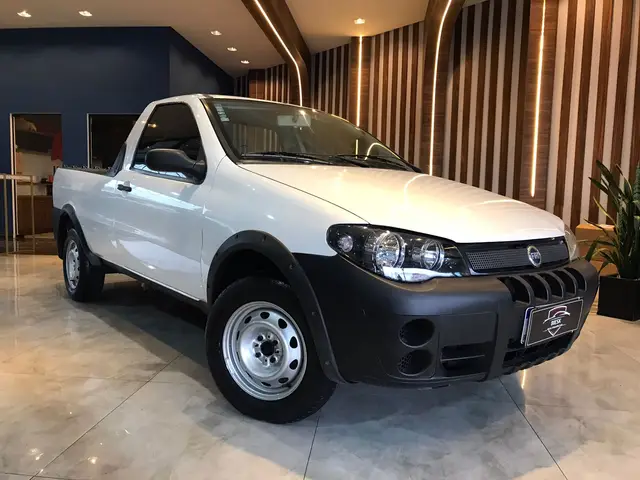 Carro Fiat Strada 2010 Celeb. 1.4 mpi Fire Flex 8V CS
