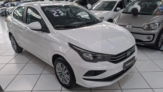 Carro Fiat Cronos 2023 Drive 1.0 (Flex) MT
